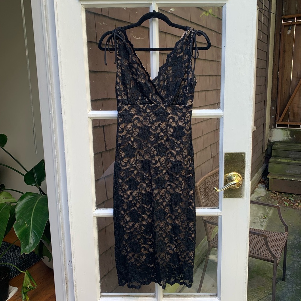 Elegant Black Lace Dress